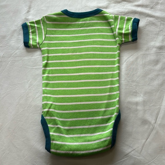 Lazy One - short sleeve onesie. Size 6 months - Picture 3 of 3